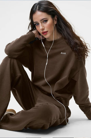 Accolade Crew Neck Pullover
